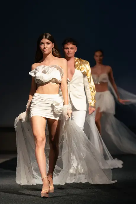 7 August 2026, show 2, Runway. Frame IMJ4SY