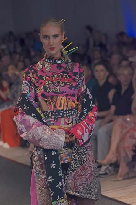 Pia Bolte, 8 August 2026, show 6, Runway. Frame T4KXWH