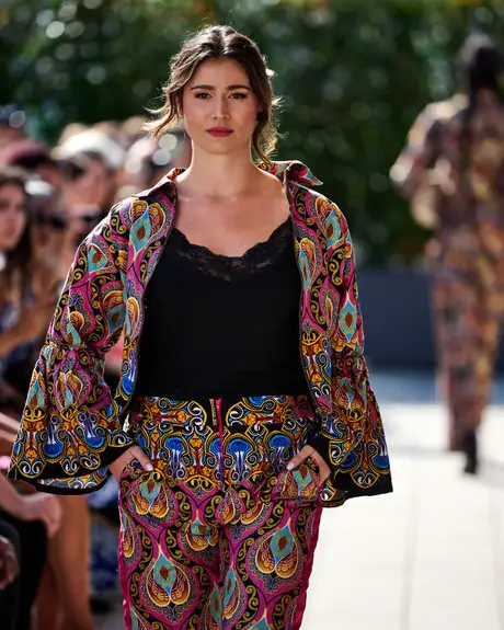 Roubs Style, 9 August 2026, show 4, Runway. Frame D7BECV