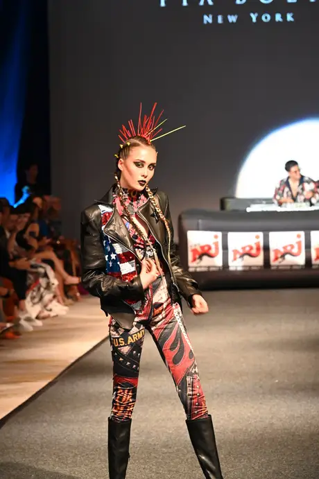8 August 2026, show 6, Runway. Frame DMX44M