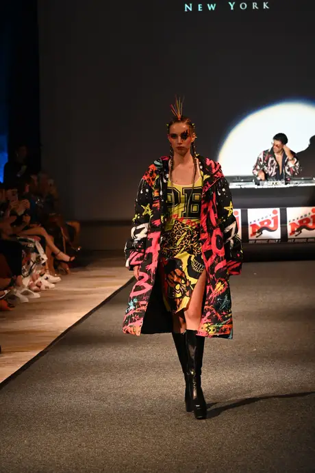 8 August 2026, show 6, Runway. Frame LECYGO