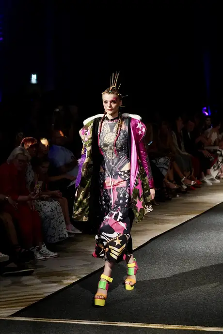 Pia Bolte, 8 August 2026, show 6, Runway. Frame SPY5B5