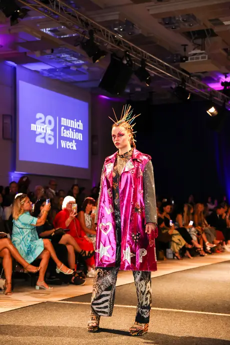 Pia Bolte, 8 August 2026, show 6, Runway. Frame 4G21ZT