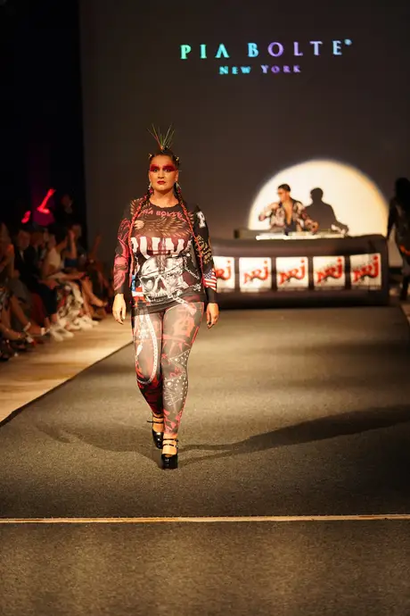 Pia Bolte, 8 August 2026, show 6, Runway. Frame E8WVBK