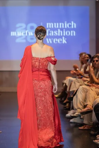 House of Karneol, 9 August 2026, show 5, Runway. Frame PDIFYC
