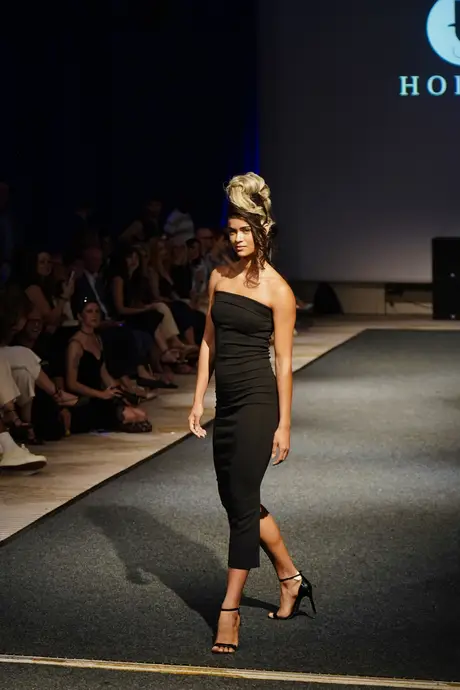 Joelle Jacobs x Holsta, 9 August 2026, show 6, Runway. Frame I_P0MV
