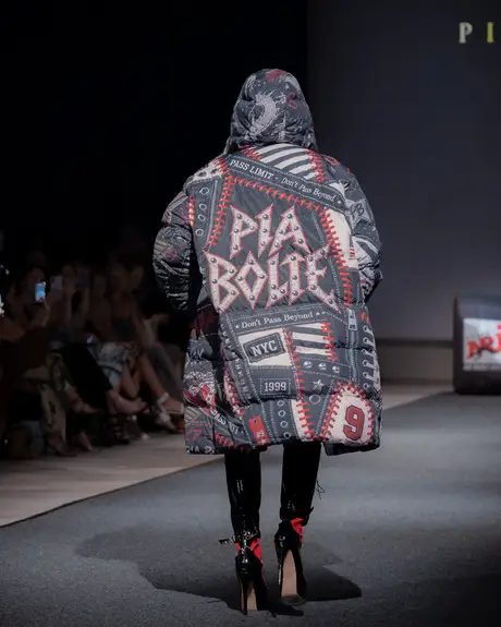 Pia Bolte, 8 August 2026, show 6, Runway. Frame YQEVLN
