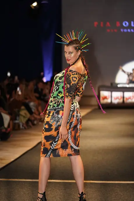 Pia Bolte, 8 August 2026, show 6, Runway. Frame G3OFX0