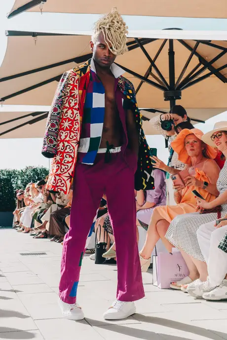 Roubs Style, 9 August 2026, show 4, Runway. Frame 0YHOT1