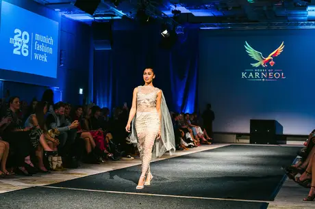 7 August 2026, show 2, Runway. Frame 6UY3SR