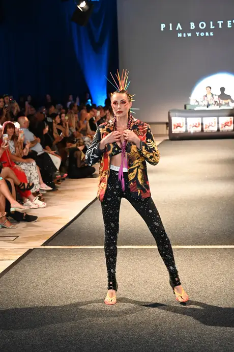 8 August 2026, show 6, Runway. Frame TAQRAF