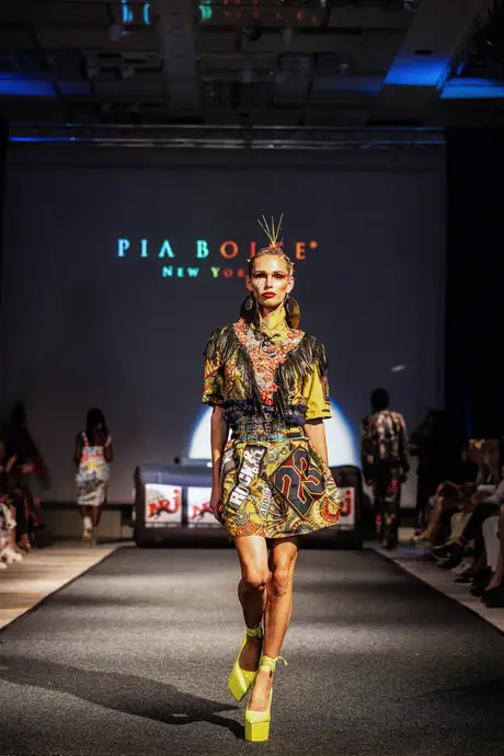 Pia Bolte, 8 August 2026, show 6, Runway. Frame D2OWTW