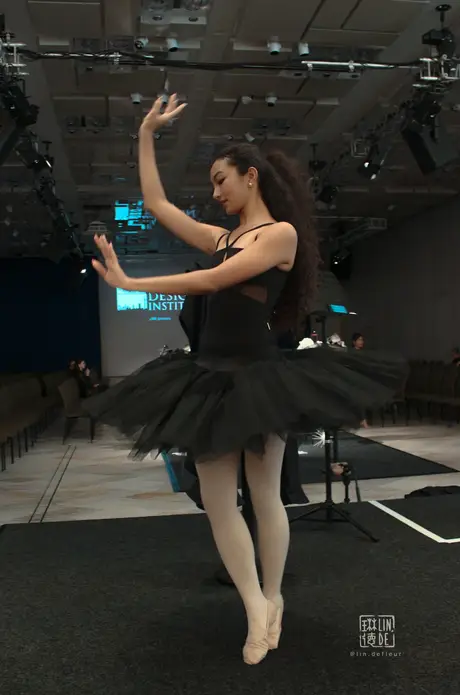 Neben den Shows, 9 August 2026. Frame 6GCO_N