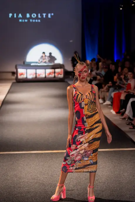 Pia Bolte, 8 August 2026, show 6, Runway. Frame BXQY3Q