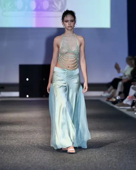 7 August 2026, show 2, Runway. Frame 88SSHZ