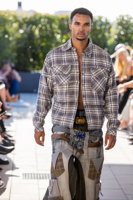 7 August 2026, show 1, Runway. Frame E3LU9X