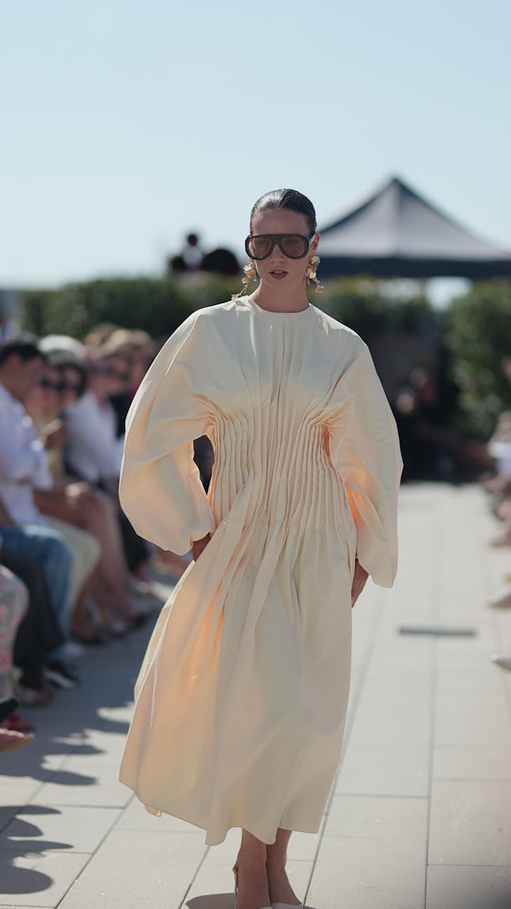 Runway clip, 8 August 2026, show 4, by Marius Mundt
