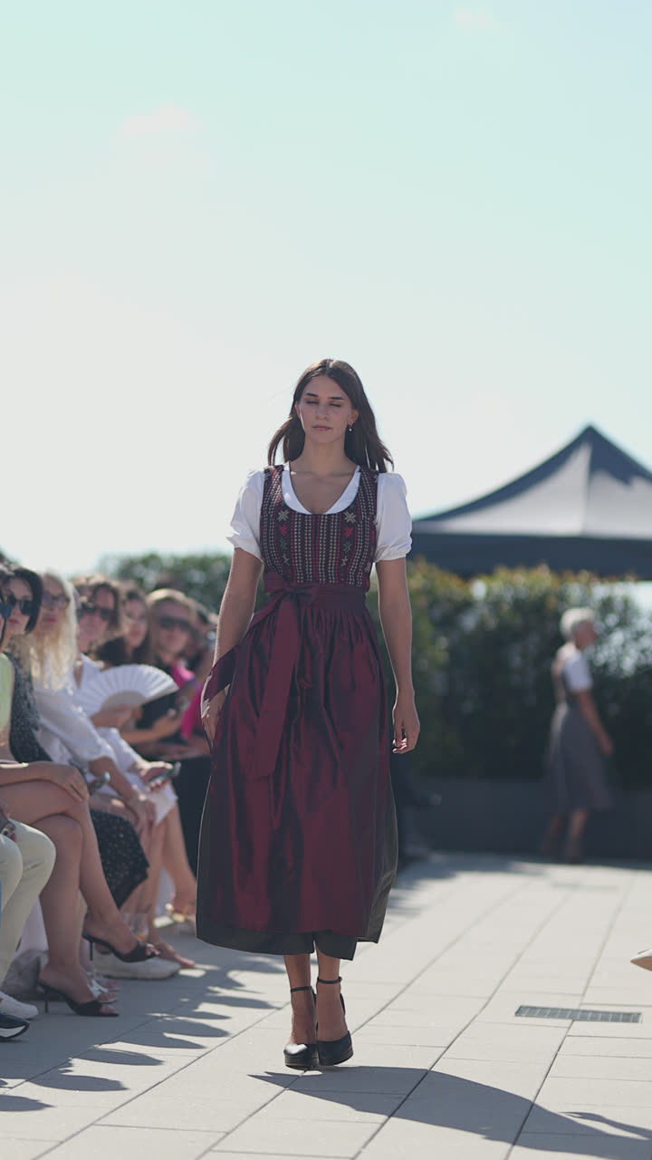 Runway clip, 8 August 2026, show 4, by Marius Mundt