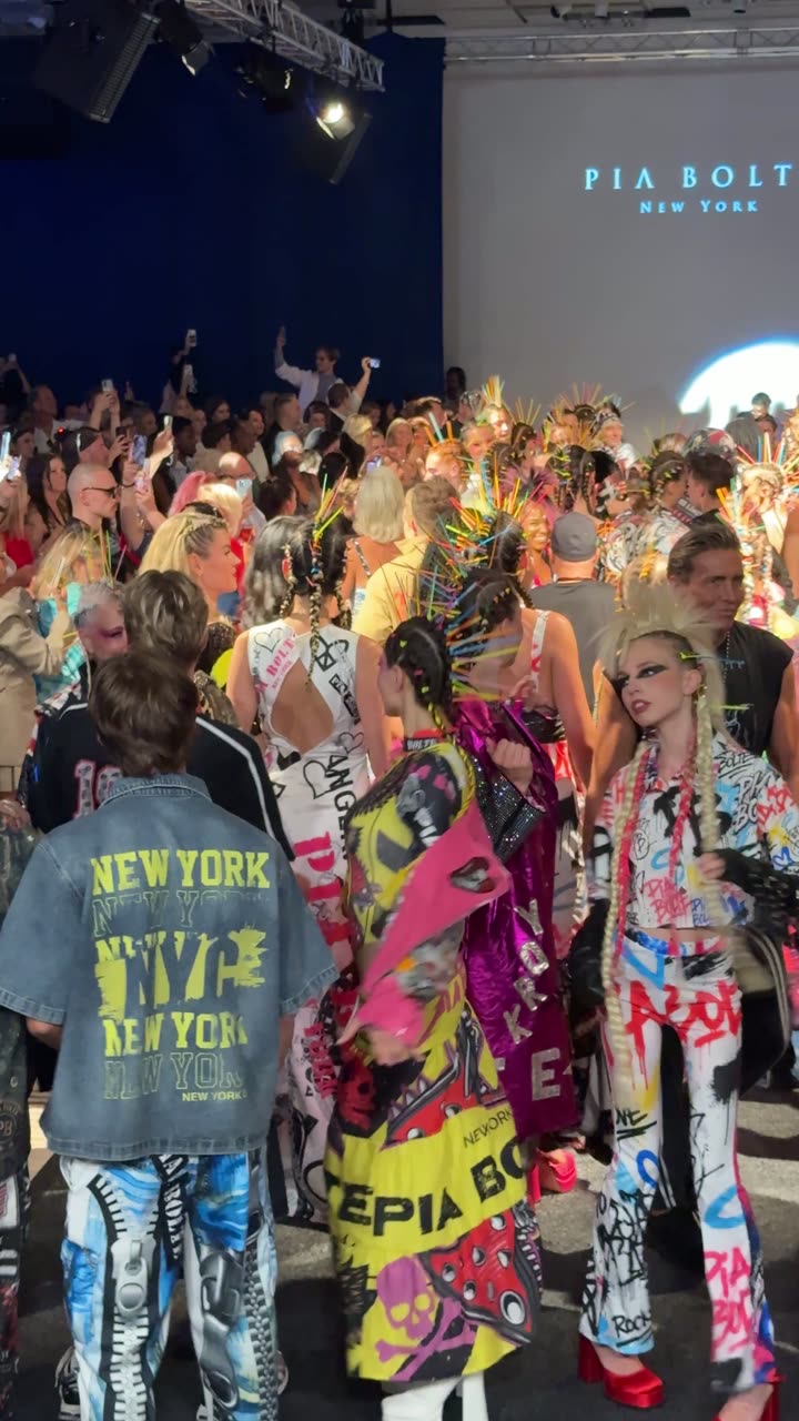 Runway clip, 8 August 2026, show 6, by @wotography