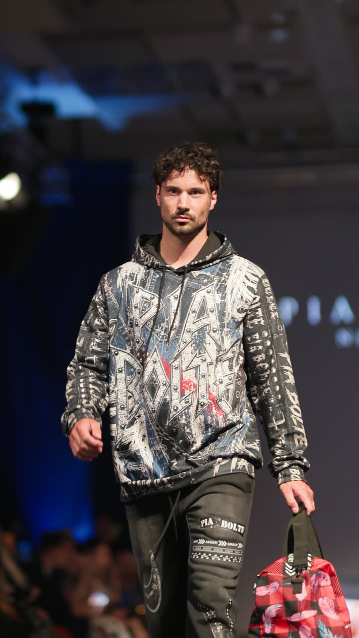 Runway clip, 8 August 2026, show 6, by Marius Mundt