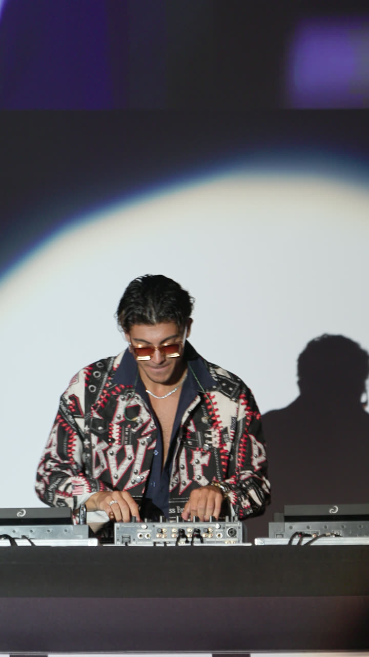 Runway clip, 8 August 2026, show 6, by Marius Mundt
