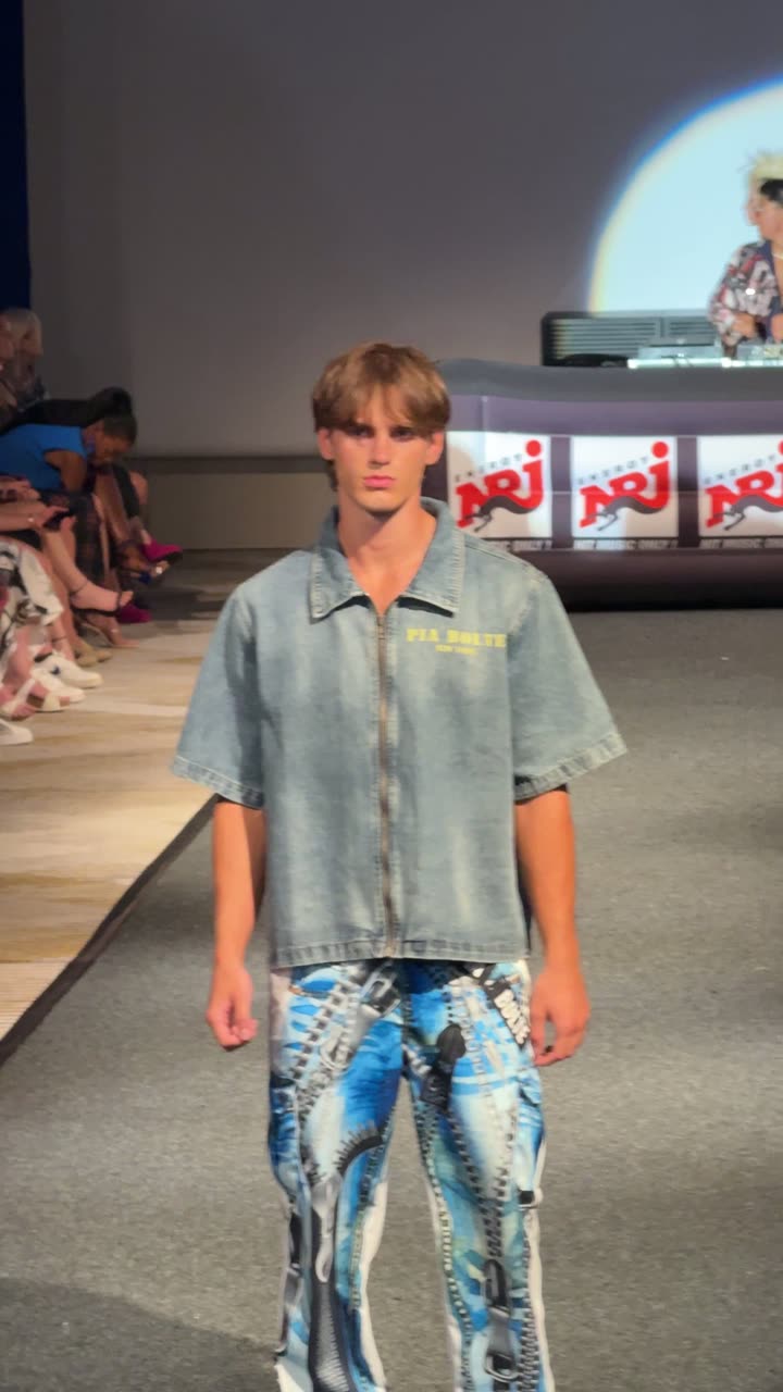 Runway clip, 8 August 2026, show 6, by @wotography