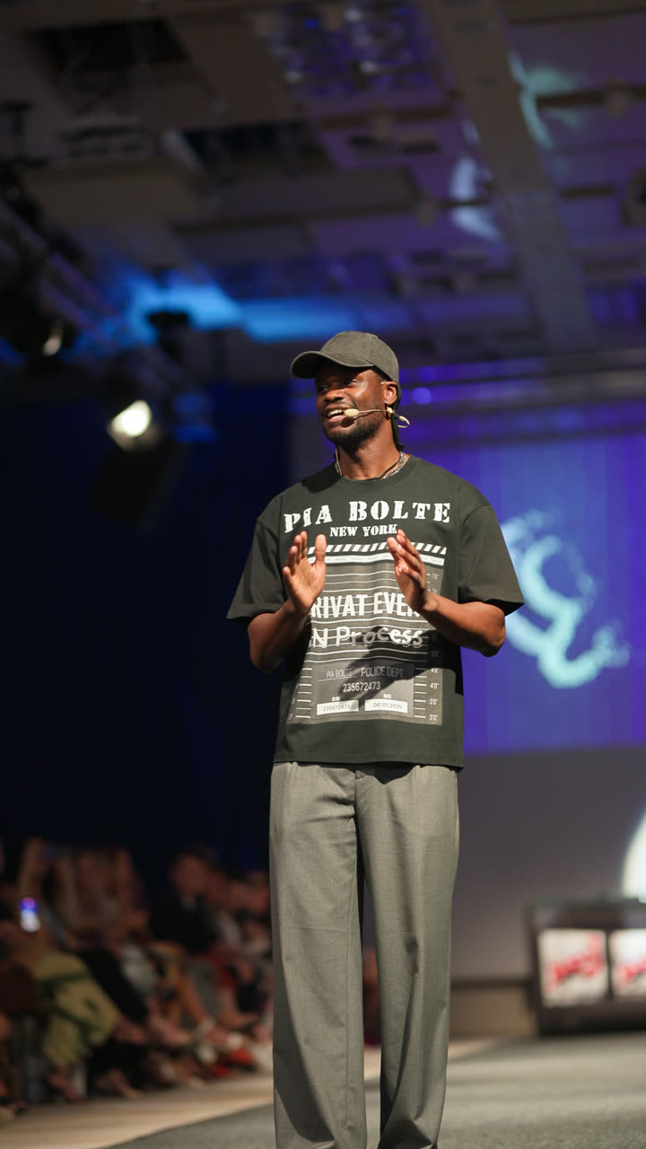 Runway clip, 8 August 2026, show 6, by Marius Mundt