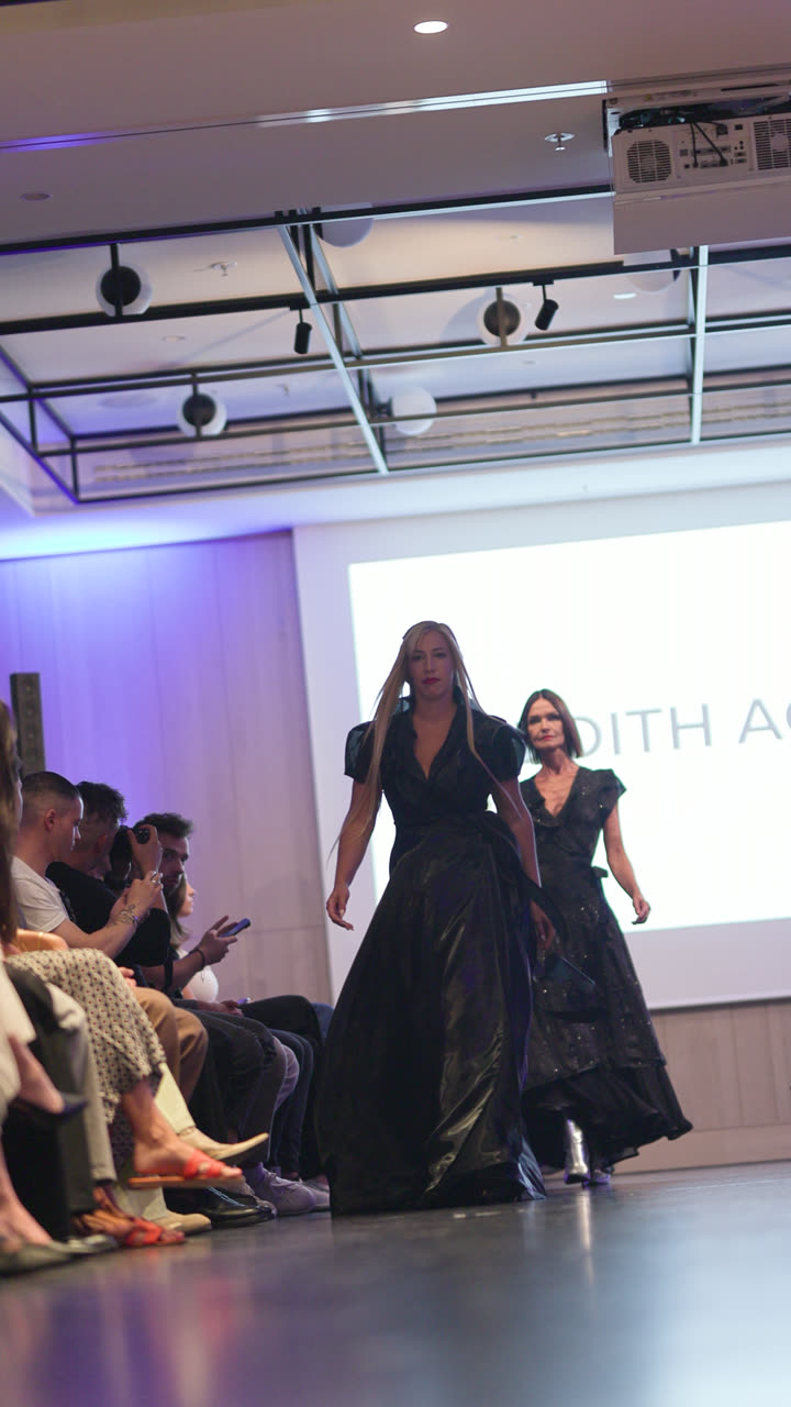 Runway clip, 8 August 2026, by Marius Mundt