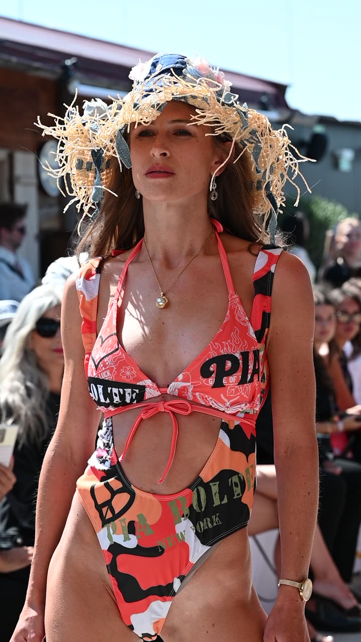 Runway clip, 8 August 2026, show 2, by @gumphotography