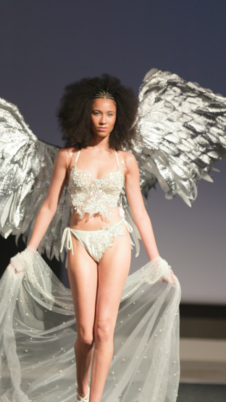 Runway clip, 7 August 2026, show 2, by Marius Mundt