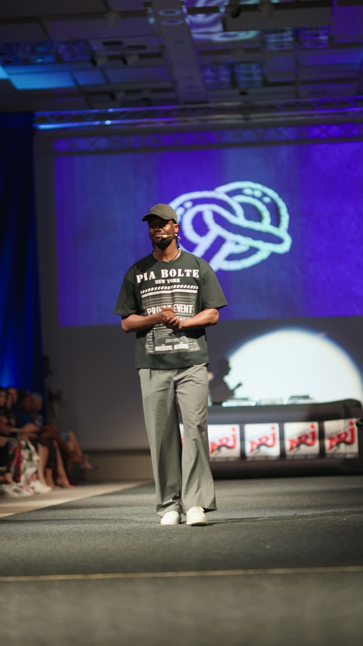 Runway clip, 8 August 2026, show 6, by Marius Mundt