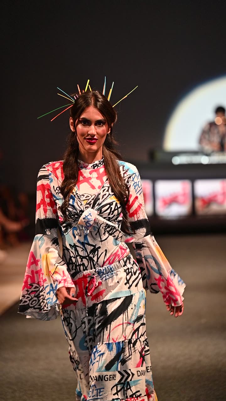 Runway clip, 8 August 2026, show 6, by @gumphotography