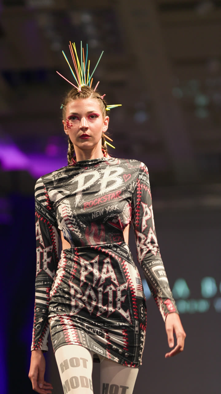 Runway clip, 8 August 2026, show 6, by Marius Mundt
