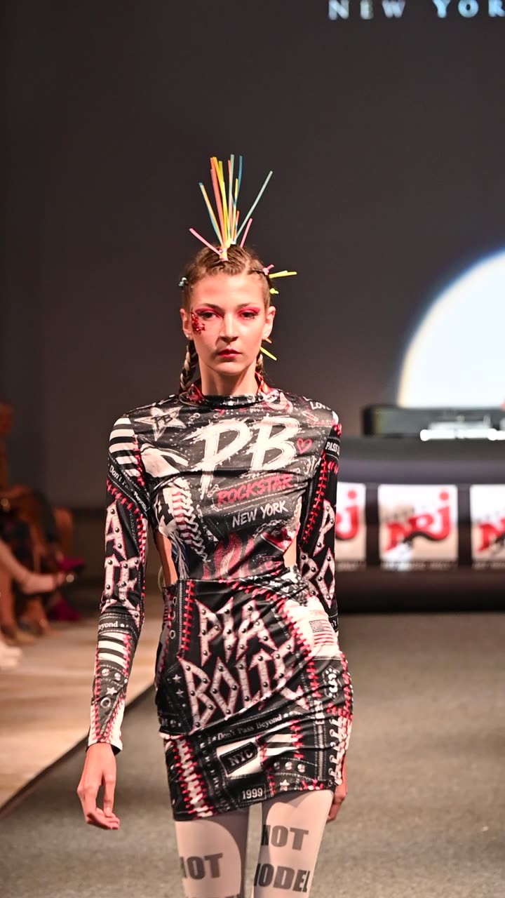 Runway clip, 8 August 2026, show 6, by @gumphotography
