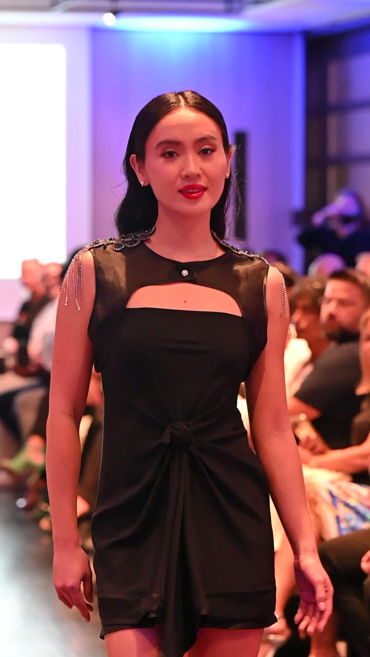 Runway clip, 8 August 2026, show 5, by @gumphotography