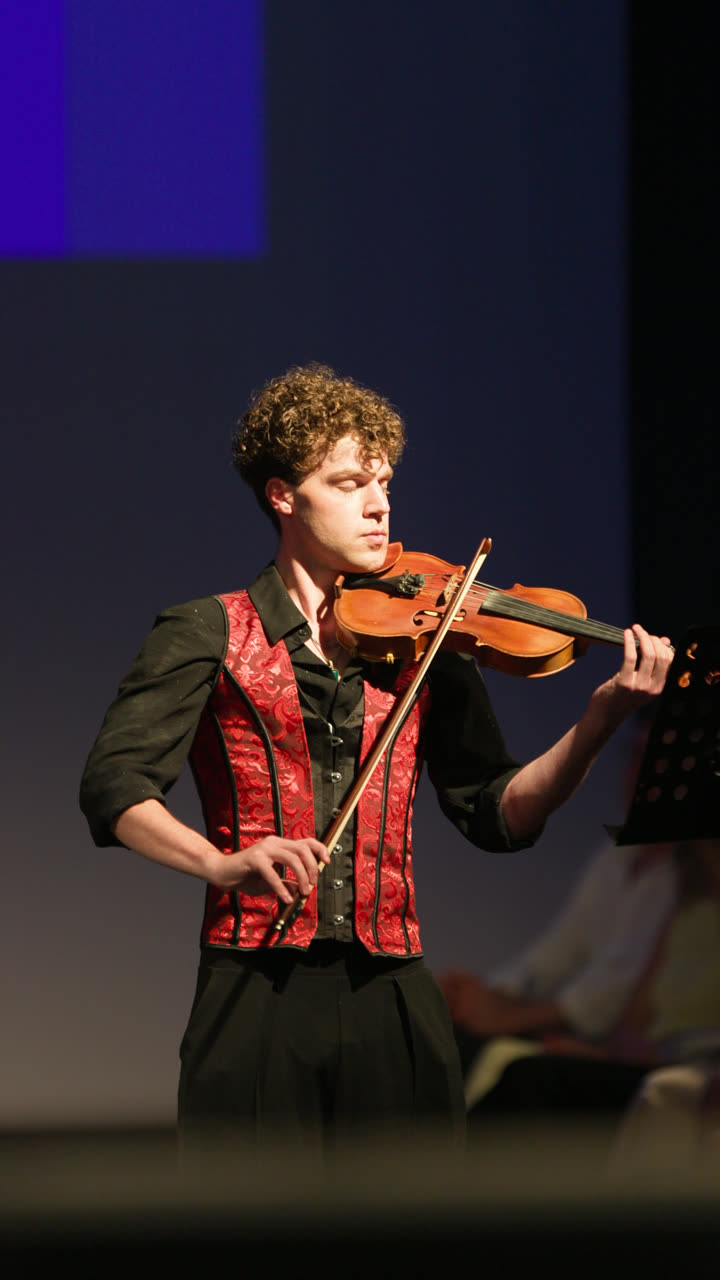 Runway clip, 7 August 2026, show 2, by Marius Mundt