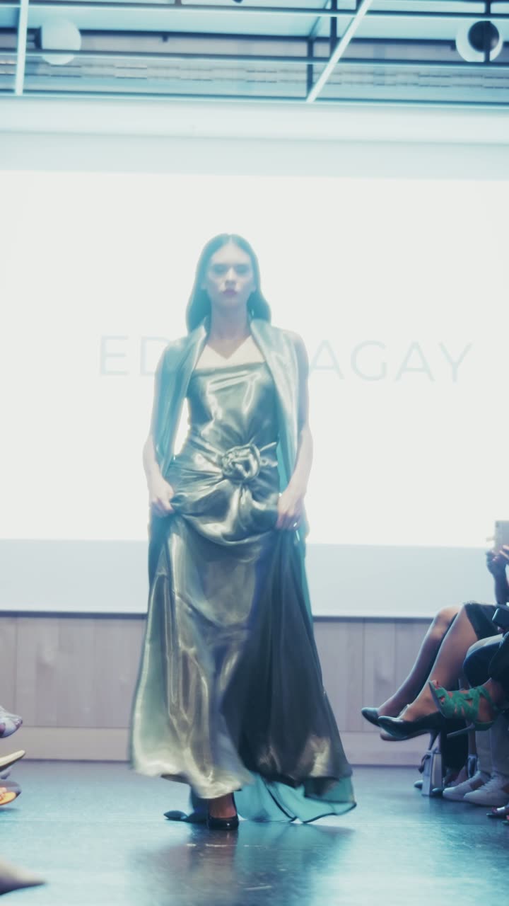 Runway clip, 8 August 2026, show 5, by @cin_eric