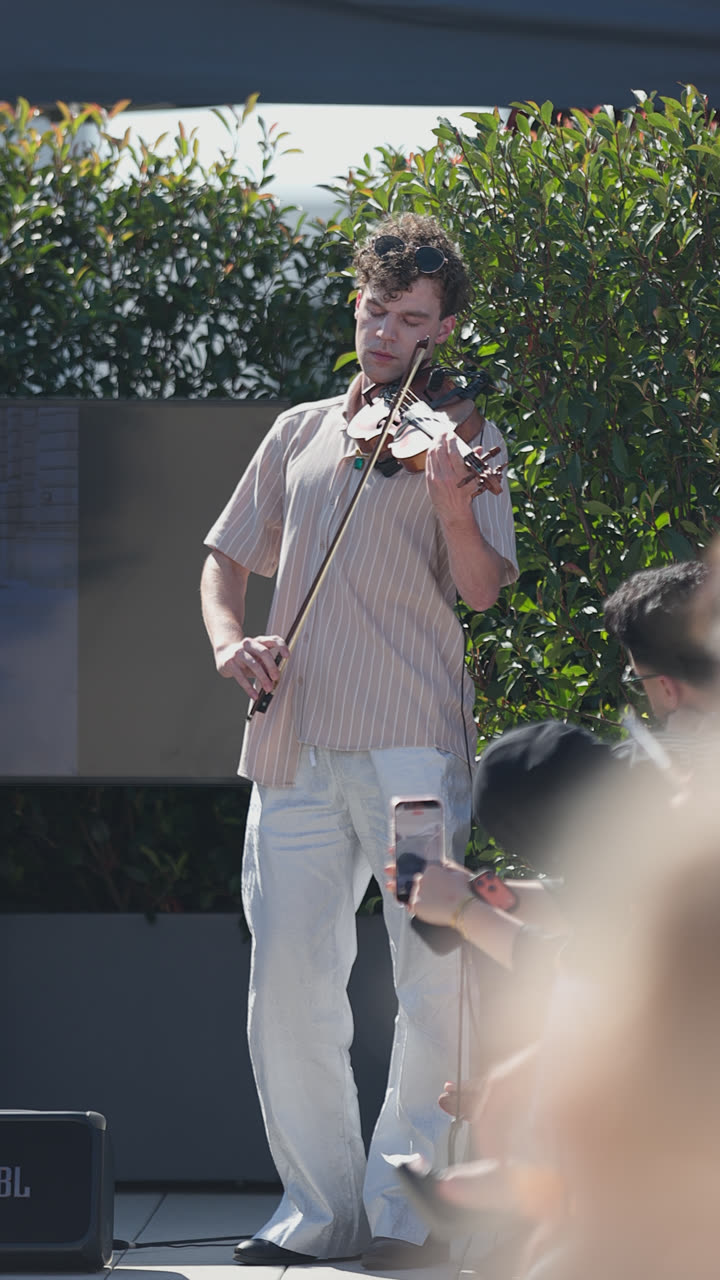Runway clip, 8 August 2026, show 4, by Marius Mundt