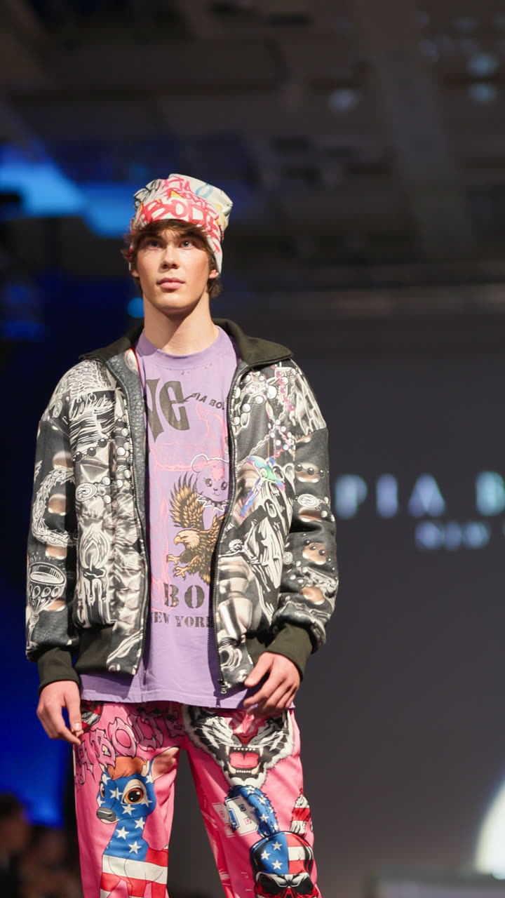 Runway clip, 8 August 2026, show 6, by Marius Mundt
