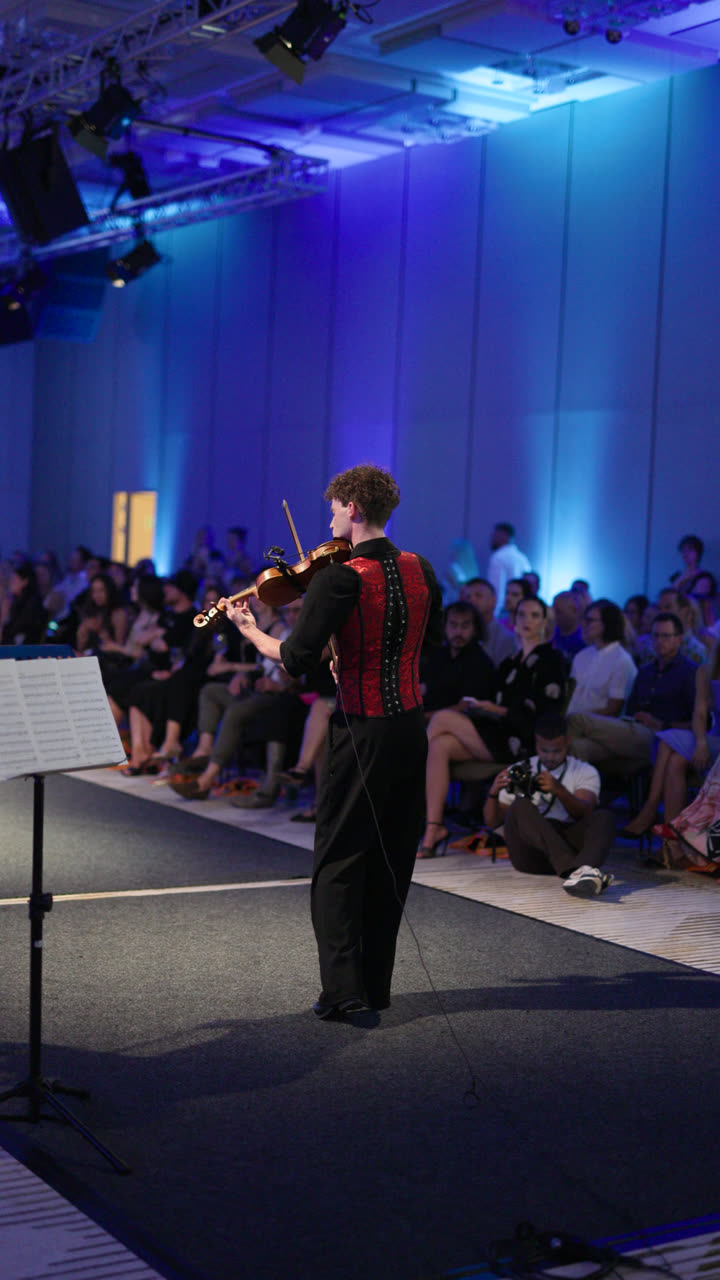 Runway clip, 7 August 2026, show 2, by Marius Mundt