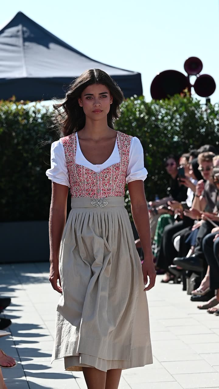 Runway clip, 8 August 2026, show 4, by @gumphotography