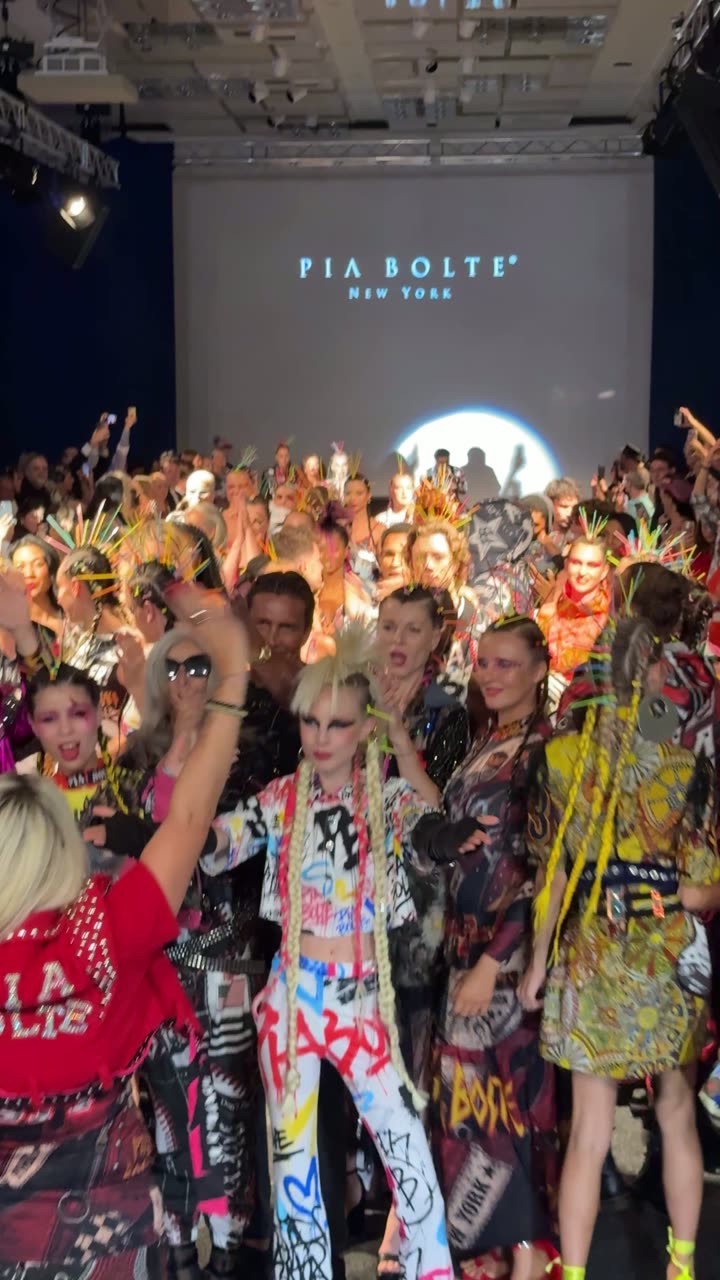Runway clip, 8 August 2026, show 6, by @wotography