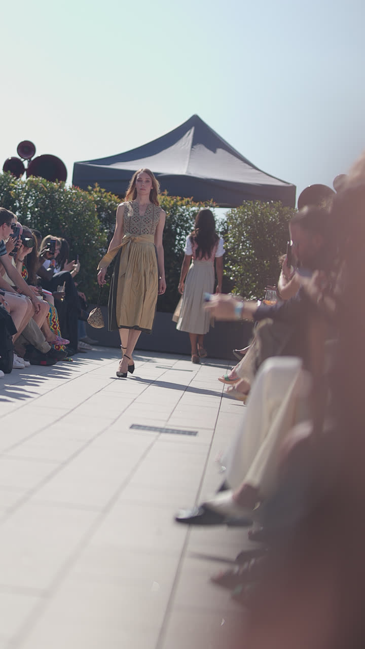 Runway clip, 8 August 2026, show 4, by Marius Mundt