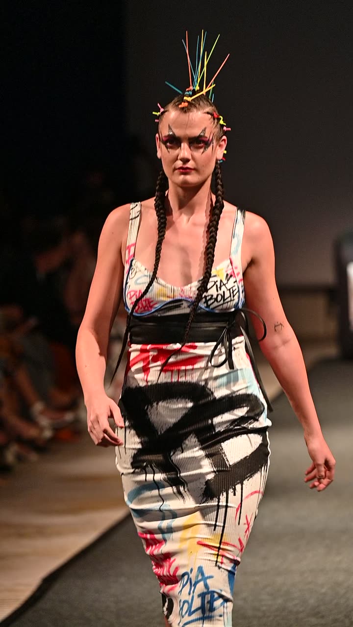 Runway clip, 8 August 2026, show 6, by @gumphotography
