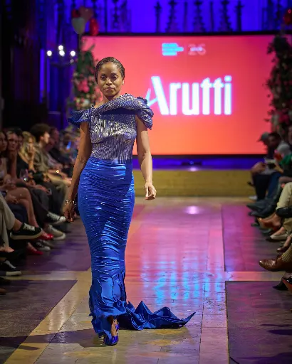 fr-fashion-show, 11 September 2026. Frame F242F5