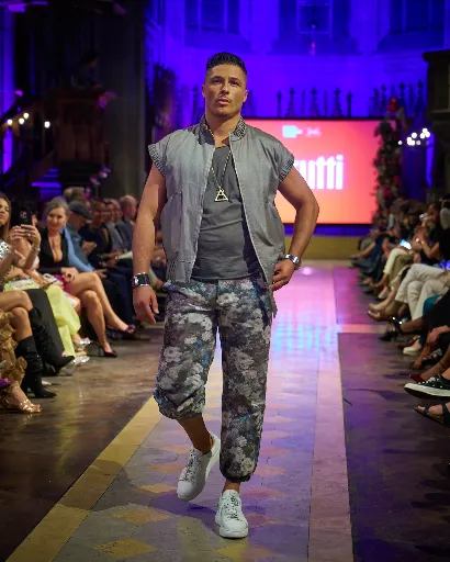 fr-fashion-show, 11 September 2026. Frame EEF300