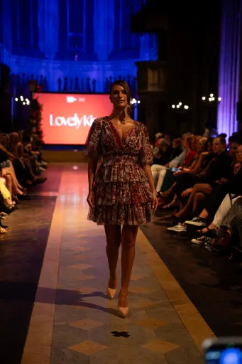 fr-fashion-show, 11 September 2026. Frame F016E0