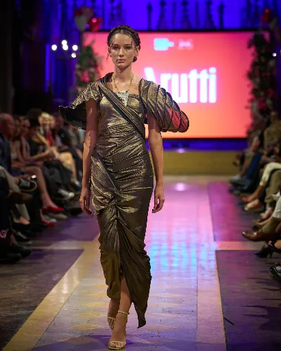 fr-fashion-show, 11 September 2026. Frame CE3B96