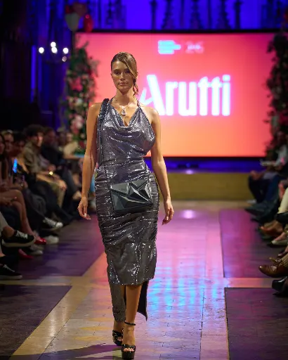 fr-fashion-show, 11 September 2026. Frame CD314E