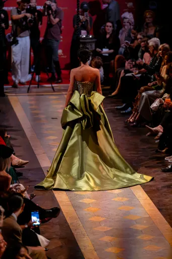 fr-fashion-show, 11 September 2026. Frame F40D1A
